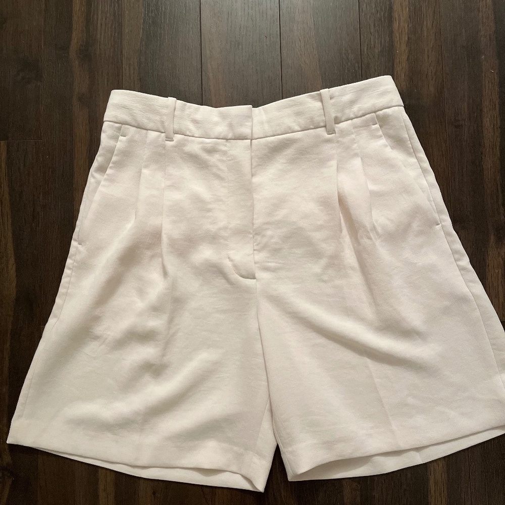 Wilfred THE EFFORTLESS 7" SHORT